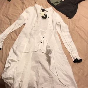 Is a nice long cardigan/blouse